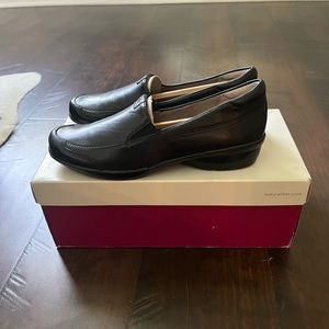 Naturalizer Channing Black Leather size 6